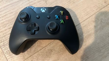 Xbox One Wireless remote