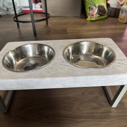 Elevated Dog Dish Feeder