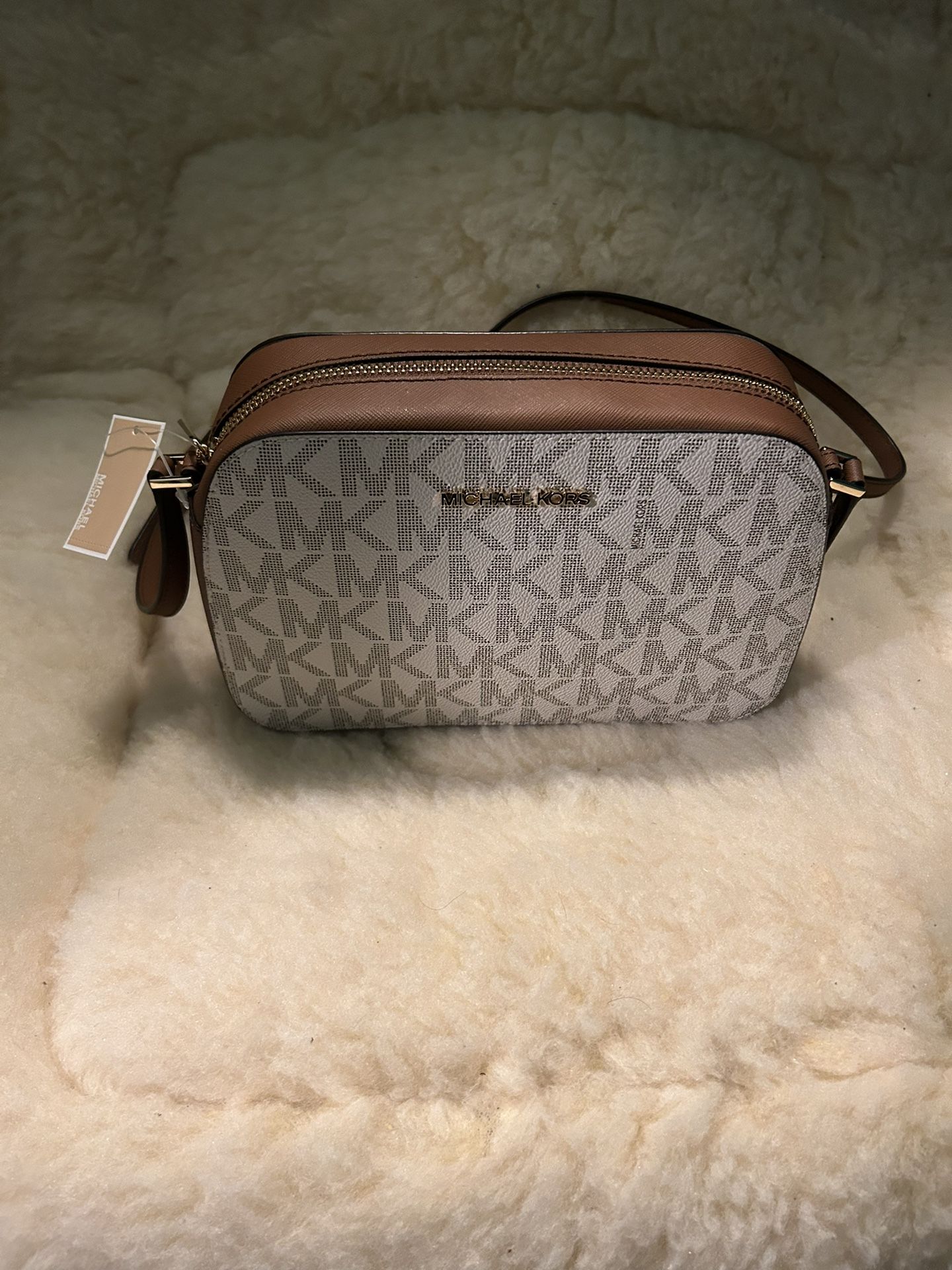 New Bolsa MK Crossbody