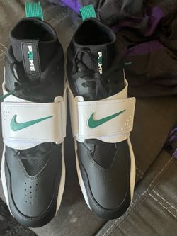Nike Diamond Turf Cleat Size 12