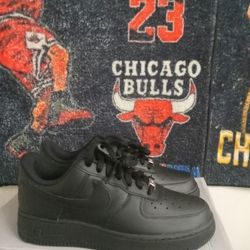 Air FORCE 1 MEN SIZE 8.5, 11.5 NEW W/Box