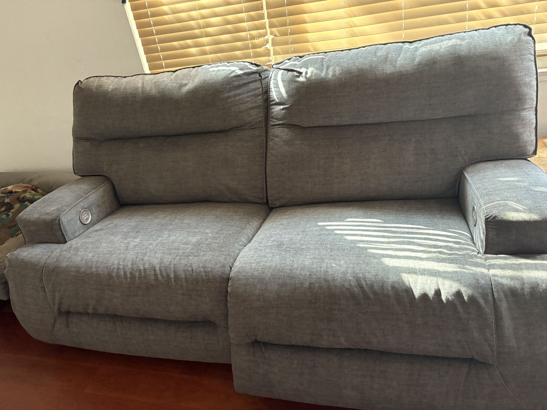 Ashley Power Couches With Usb Charging