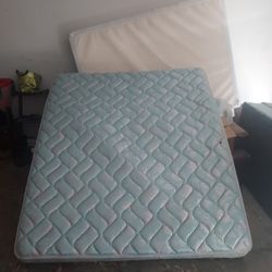 King Size Bed And Box Spring