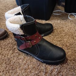 New Boot Size 8 For 20.00