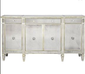 Mirrored Buffet