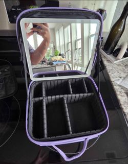 Portable makeup carrier