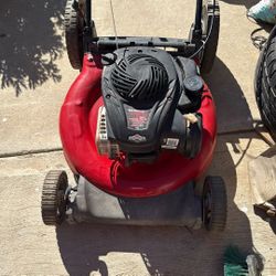 Lawn Mower 500EX By Briggs & Stratton