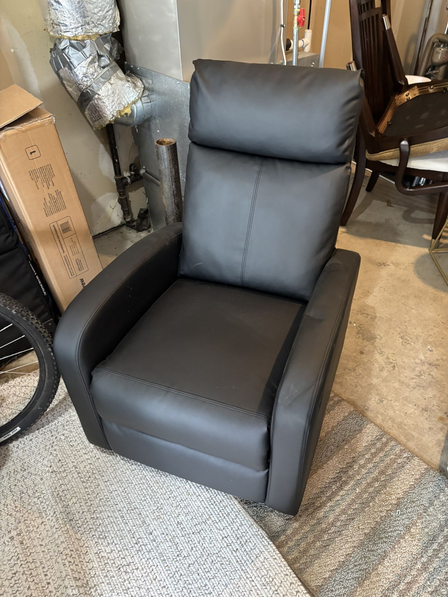 Faux leather Push Back Reclining Chair