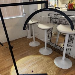 CosmoGlo Esthetician Last Tech Light 