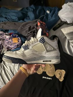 Jordan 4s