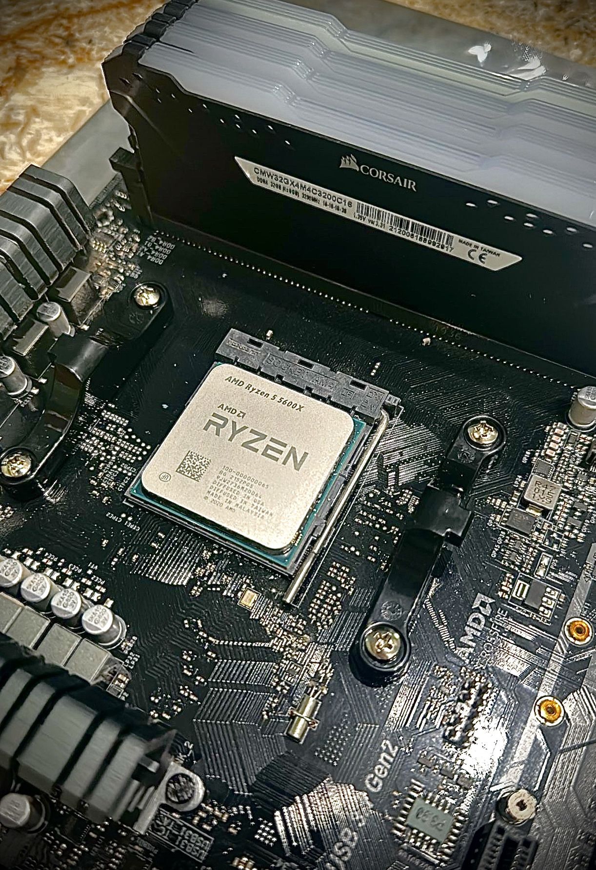 AMD Ryzen 5 5600X Combo