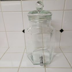 2 Gallon Glass Beverage Dispenser 