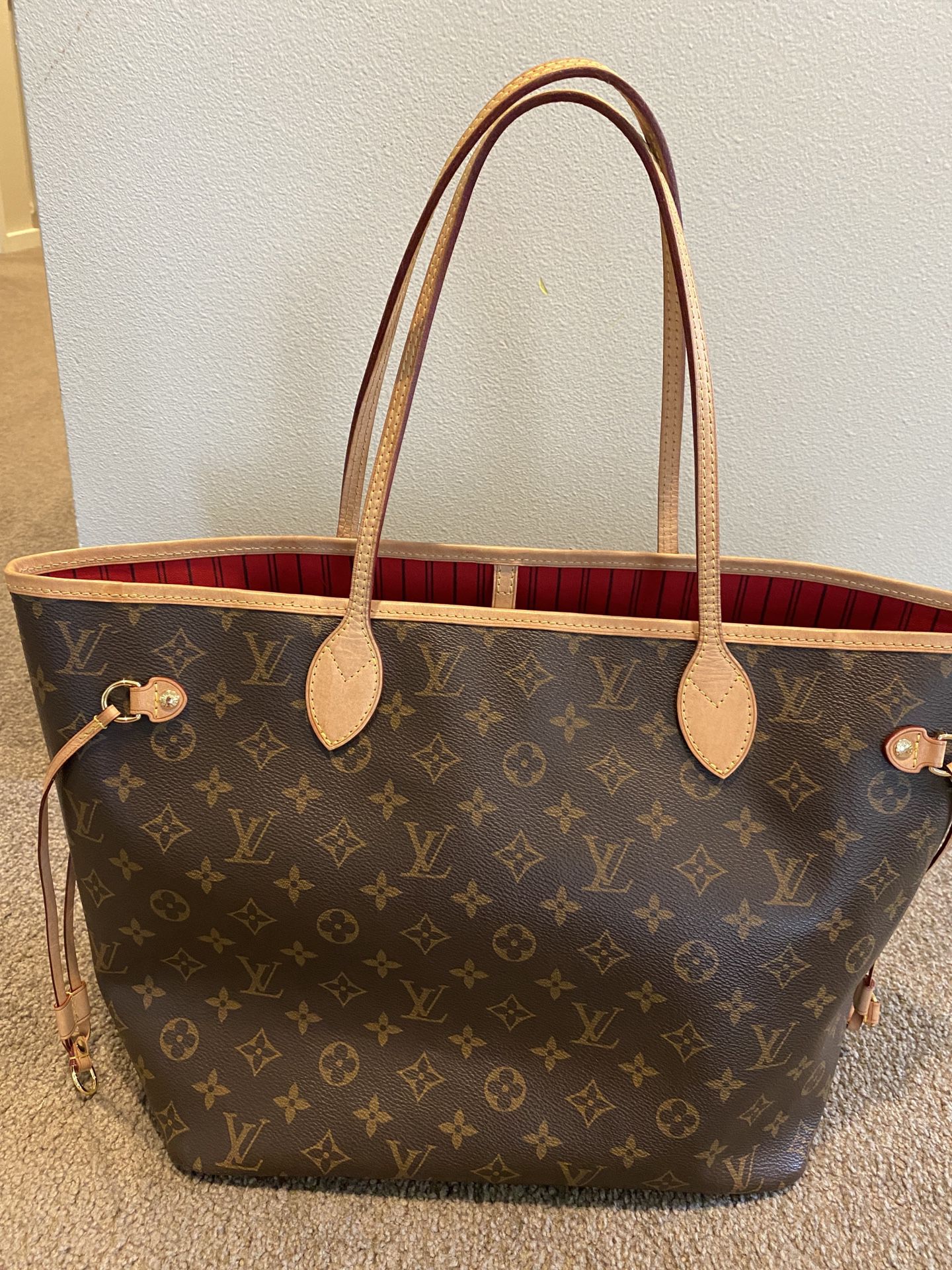 Louis Vuitton Limited Edition Neverfull MM with Strap – Closet Connection  Resale