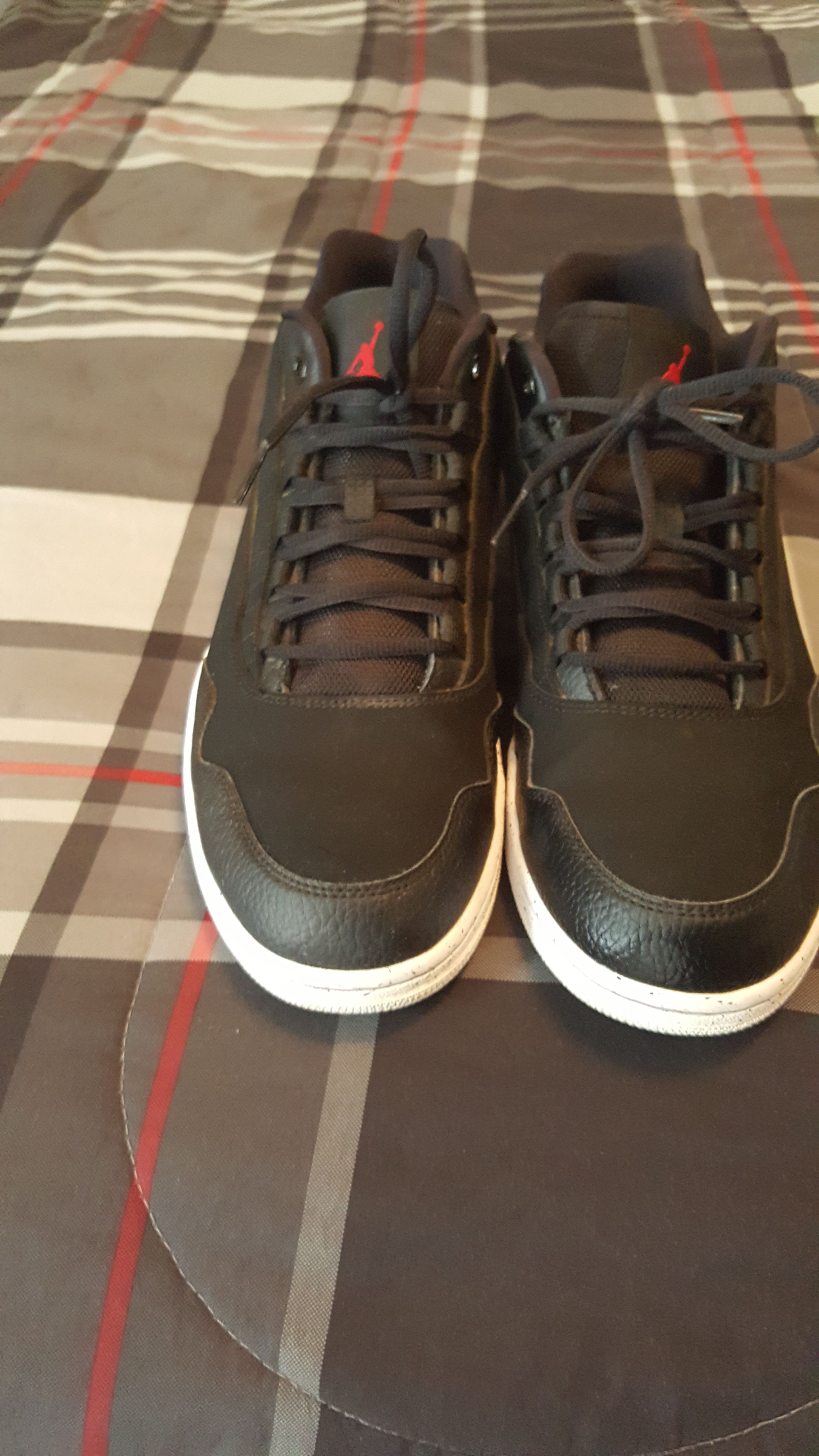 bestikke vores sikkerhed AIR JORDAN EXECUTIVE LOW MENS LIFESTYLE SHOE (BLACK/RED/WHITE) for Sale in  Spring, TX - OfferUp