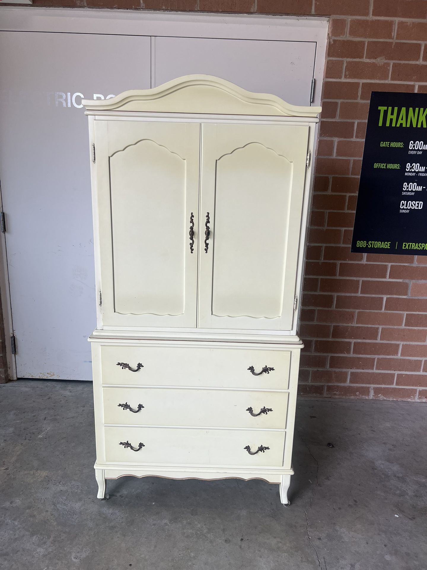 Armoire Wardrobe/ Dresser