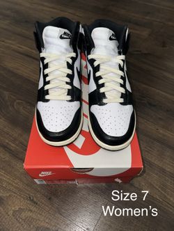 Size 7 Womens - Nike Dunk High “Vintage Black”