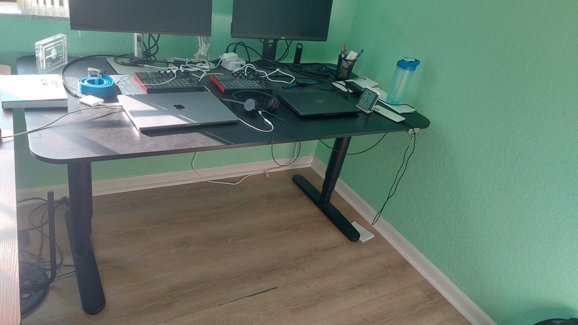 Hydrolic Stand/sit Office Desk
