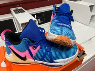 LeBron Witness 7
