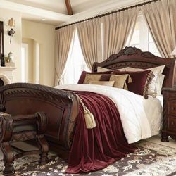 Beautiful King Complete Bedroom Set 