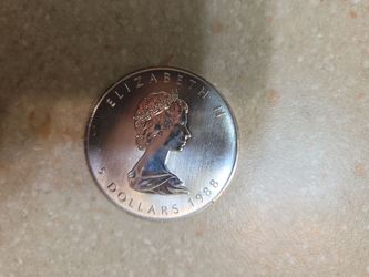 1988 Canada Maple Leaf 1 oz 9999 Silver Coin.