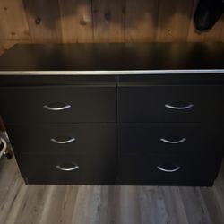 Like New Dresser