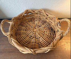 Vintage Round Wicker Basket Tray with Twisted Handles