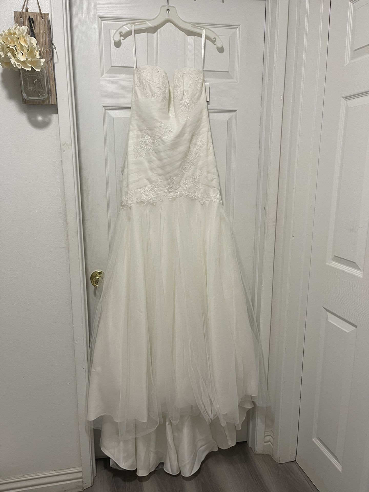 david's bridal ivory wedding dress David's Bridal Mermaid / Trumpet