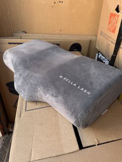 Lash Bed Pillows