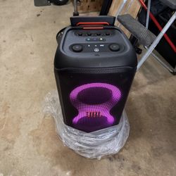 Jbl Stage 320.  Party Box Speaker 