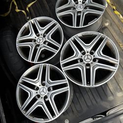 Mercedes AMG G63 Rims 20 Inch 9.5 In Width