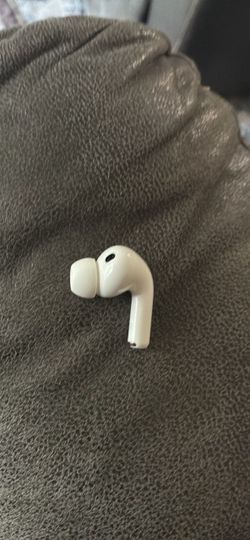 AirPod pro 3 *RIGHT AIRPOD ONLY BRAND NEW