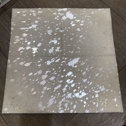 Z Gallerie Reza Silver Metallic Placemats – Set of 6