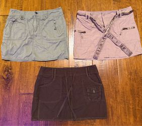 Women’s Skirts Size 8 **LIKE NEW**