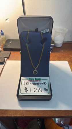 18K Yellow Gold Bizmarck