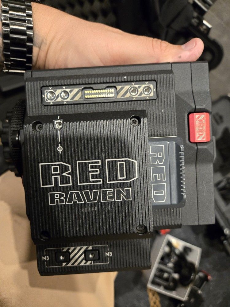 Red Raven DSMC2 Cinema Camera - Main Image