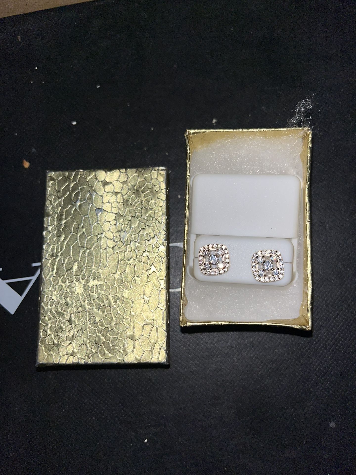 diamond 10k gold earrings 
