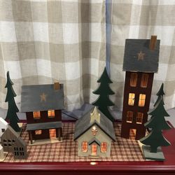 Primitive Wooden Salt Box House Collection