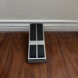 Boss Volume Pedal – Used, Excellent Condition