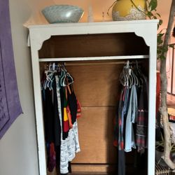 Wooden Garment Holder/72 Inches