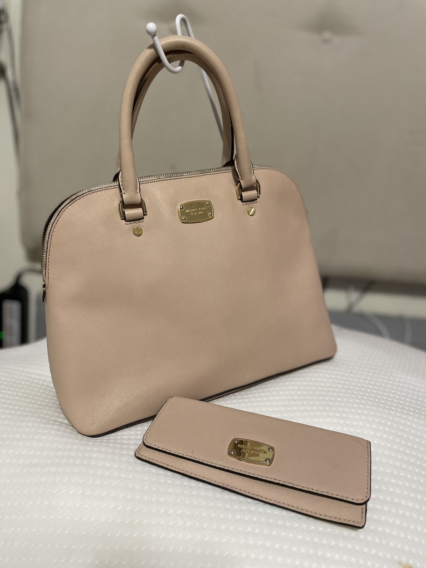 Michael Kors Cindy Large Dome Satchel & Michae Kors Pink Jet Set wallet