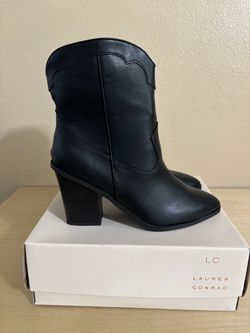 Women’s LC Western Style Ankle Boots Size 11