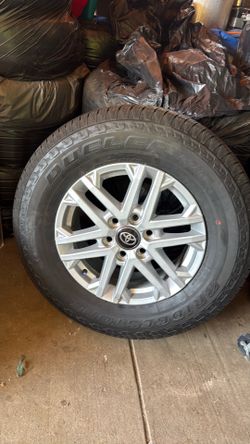 Toyota rims with tires