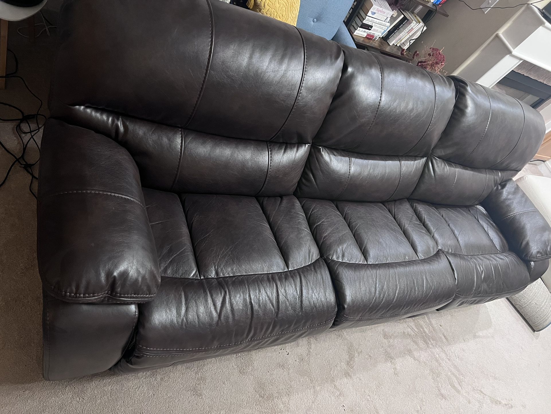 3-4 Seater Recliner Sofa - Excellent Condition
