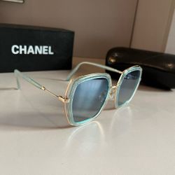 Women's large frame sunglasses