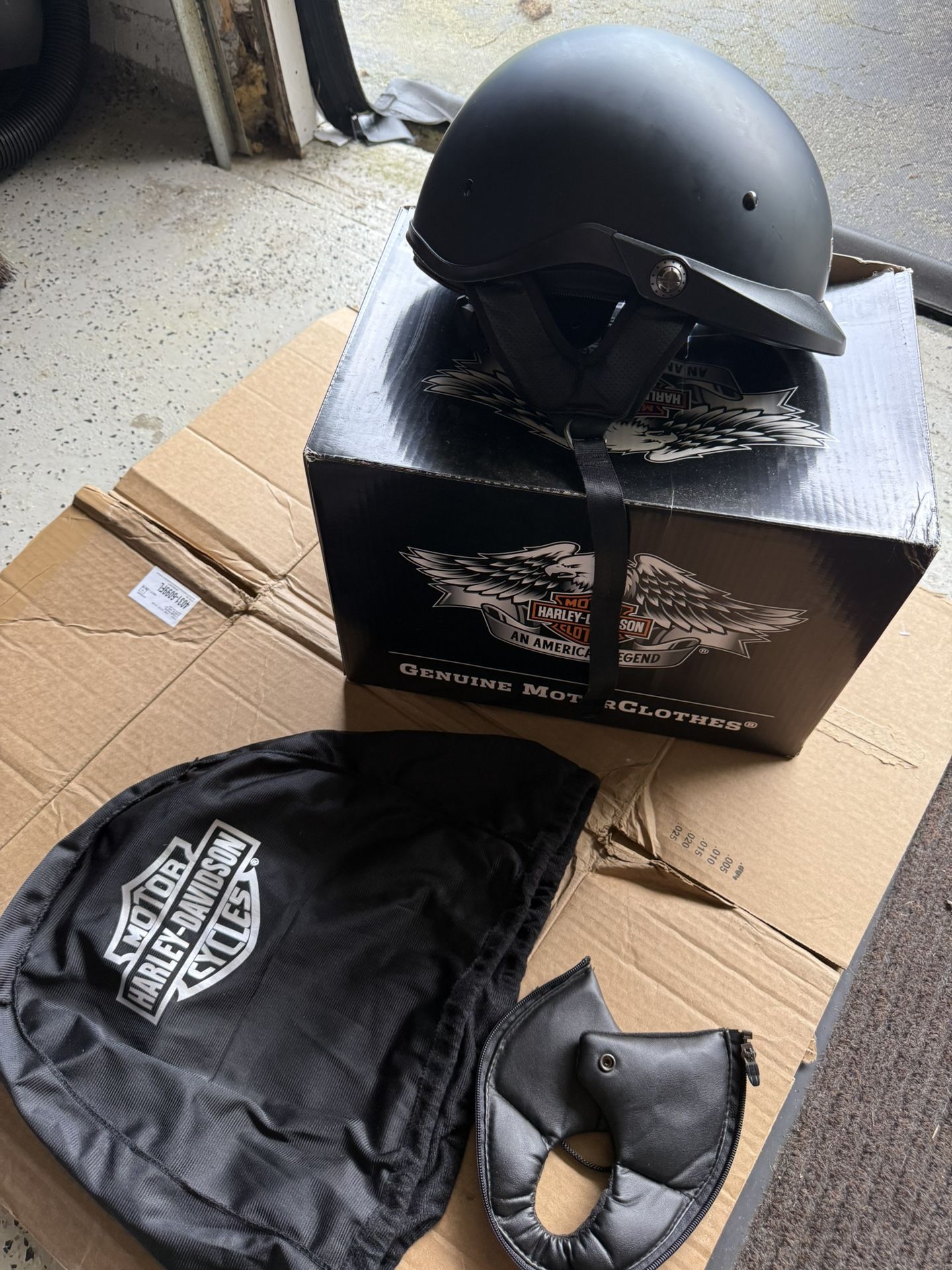 Harley Davidson Pioneer Sun Shield 1/2 Helmet (Small)