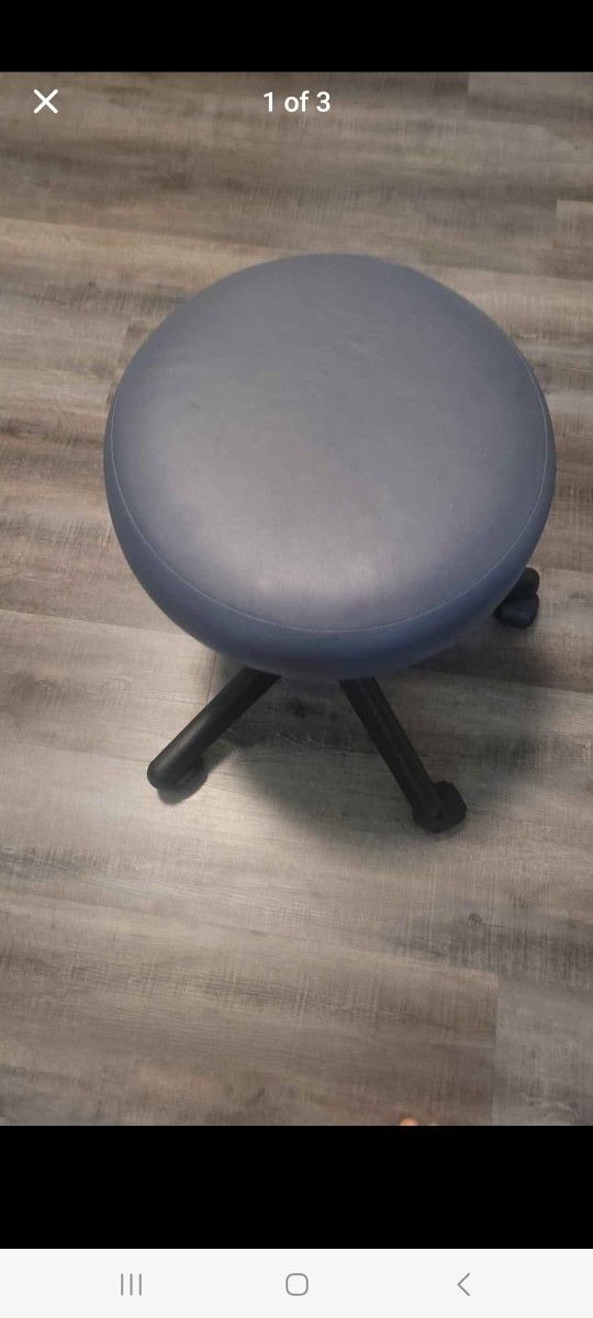Oakworks Therapeutics Equiptment Roller Chair