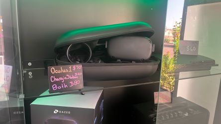 Oculus/Meta Quest 1 W/ Docking Station