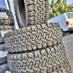 285/70/18 Vendo. Un Set De Llantas Marca BFGOODRICH EN MUY BUENAS CONDICIONES DE VIDA LAS 4 