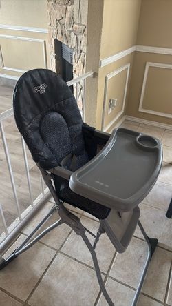 Cosco Kids Foldable Highchair