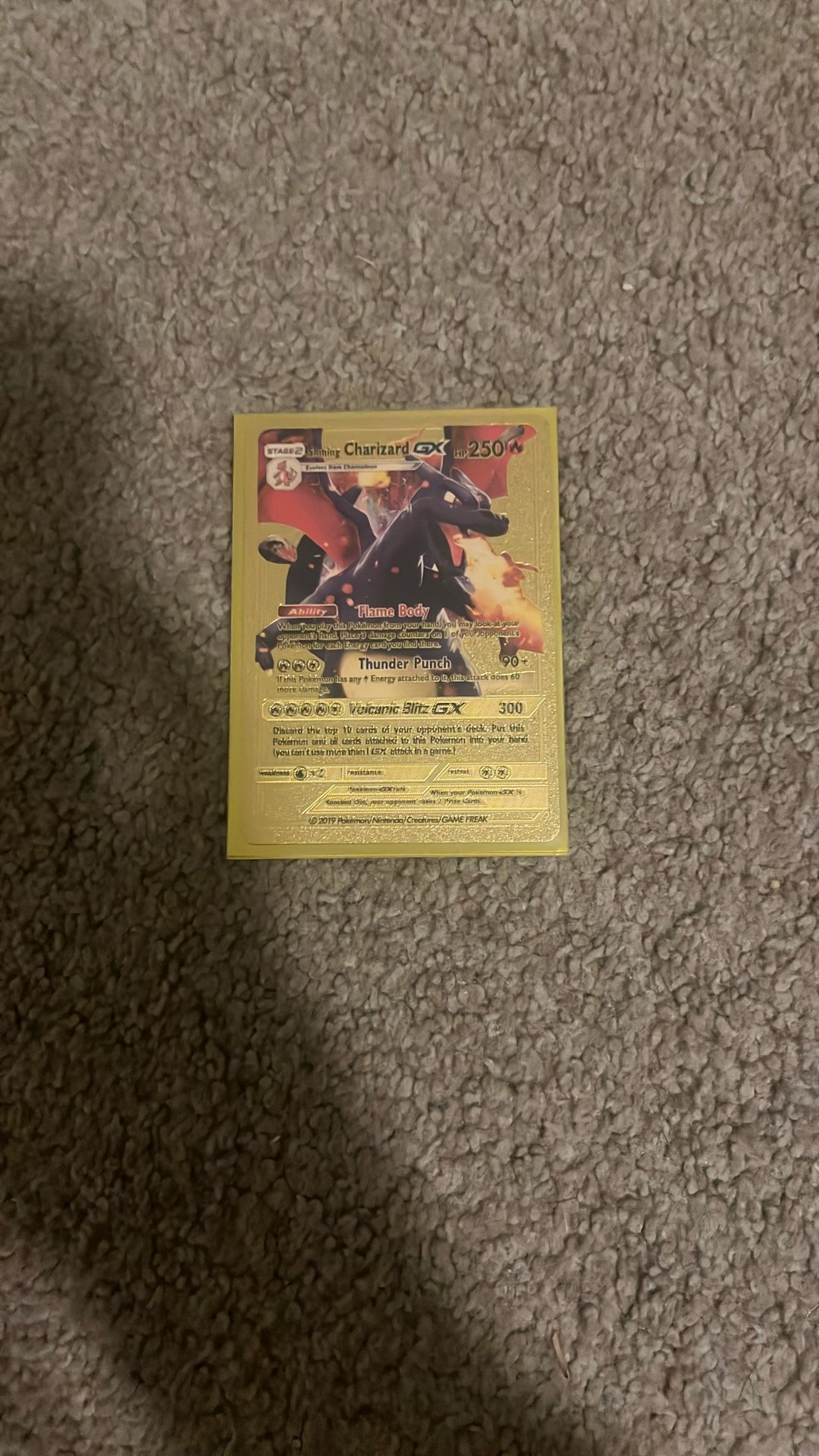 Charizard GX flame Body 250 gold